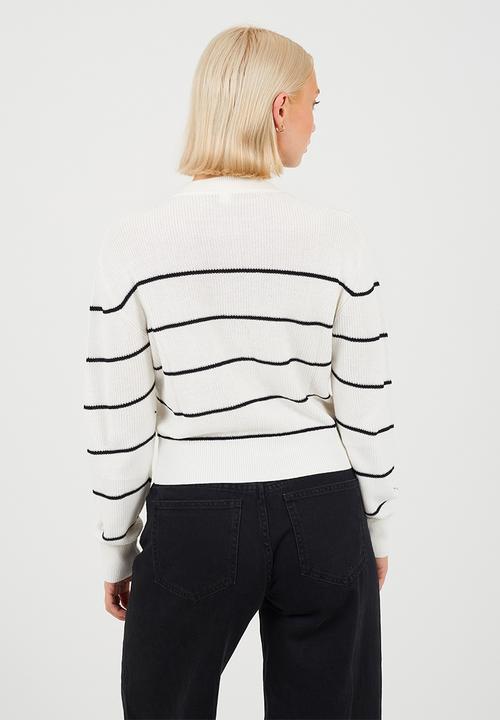 Brave Soul - All Over Fisherman Knit Cardi With Black Stripe And Black Buttons - White / Black Stripes