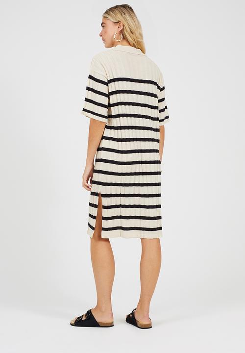 Brave Soul - Oversized Striperibbed Dress With Collar, Short Sleeve And Side Split - Stone/Black Stripe