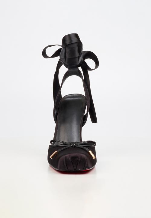 Miss Black - Adina 1 closed toe ankle strap - black