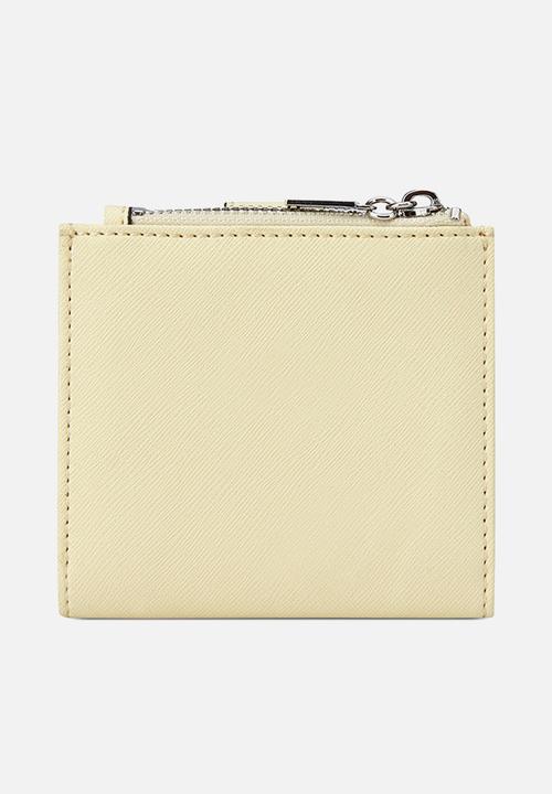 GUESS - Remy Sling Case Bag - Buttercream
