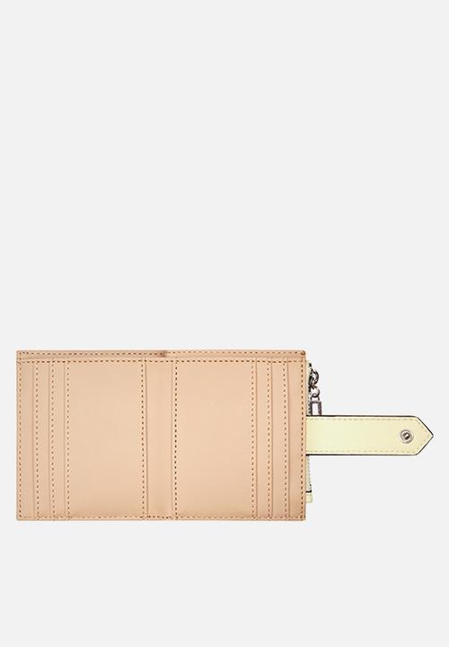 GUESS - Remy Sling Case Bag - Buttercream