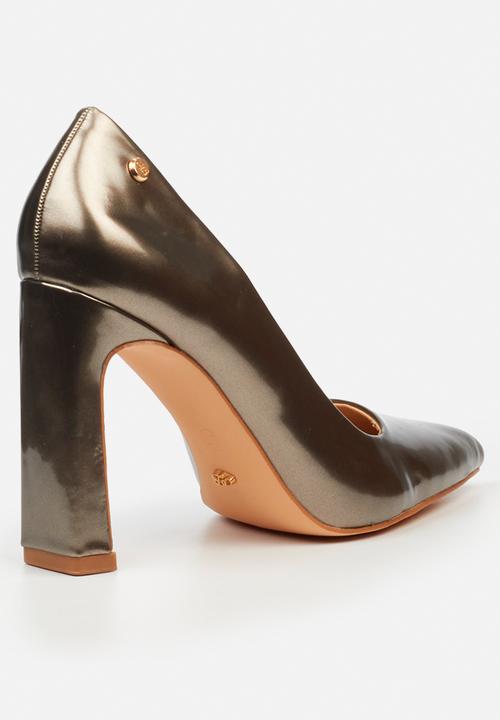 Miss Black - Nala 3 court - bronze