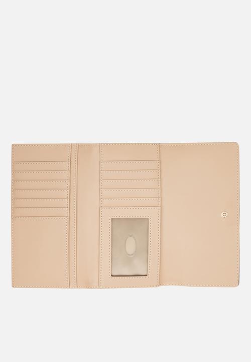 GUESS - Cadence Sling Slim Clutch Bag- Cocoa