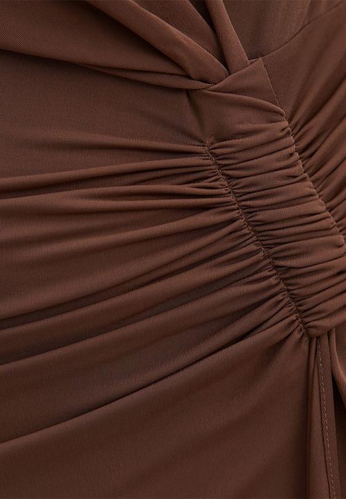 Forever New - Amara draped mesh maxi dress in chocolate