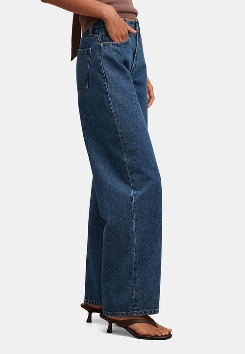 Forever New - Emma Mid-Rise Barrel Jeans in Mid Wash