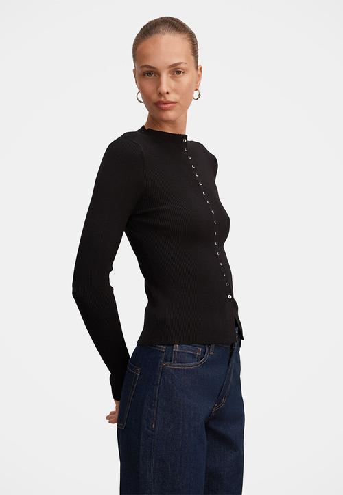 Forever New - Francis button detail top in black