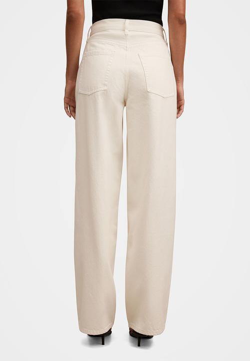 Forever New - Gia high-rise wide leg jeans in ecru