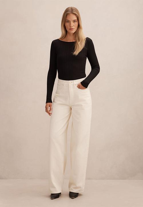 Forever New - Minka rib boat neck top in black