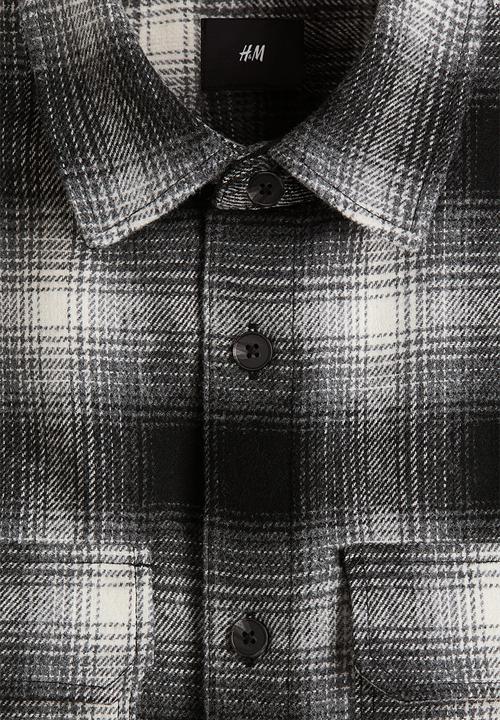 H&M - Regular fit flannel overshirt - dark grey/checked