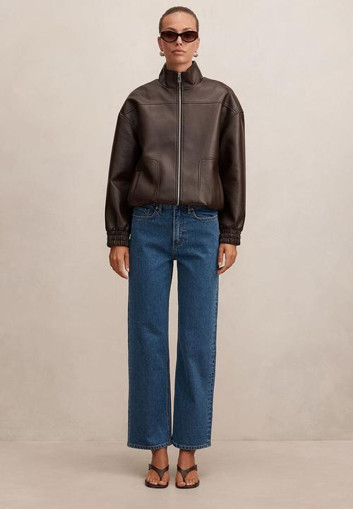 Forever New - Nicki Mid-Rise Straight Jeans in Mid Wash
