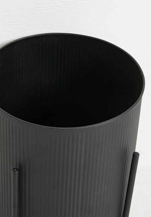H&S - Sup metal planter set of 2 - Black