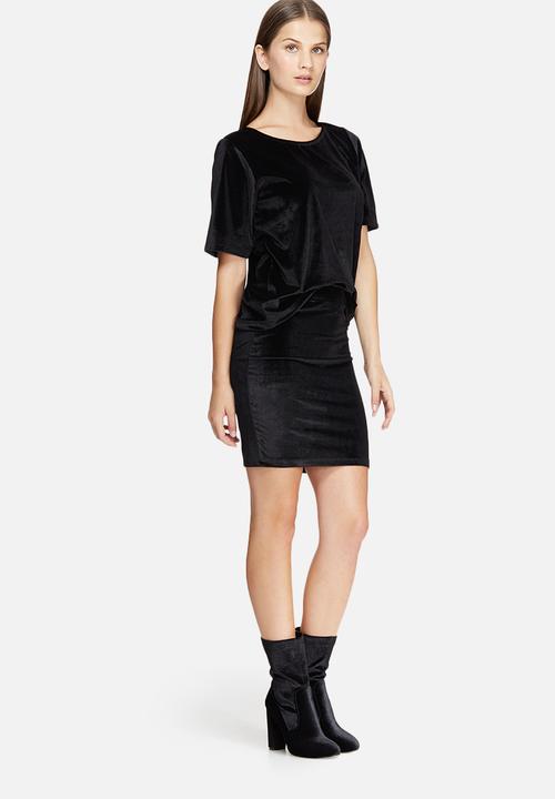 Jacqueline de Yong - Sherry velvet top