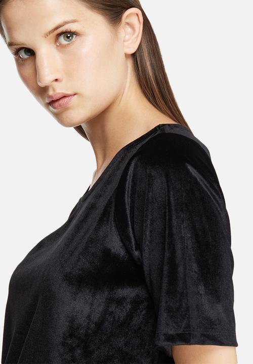 Jacqueline de Yong - Sherry velvet top