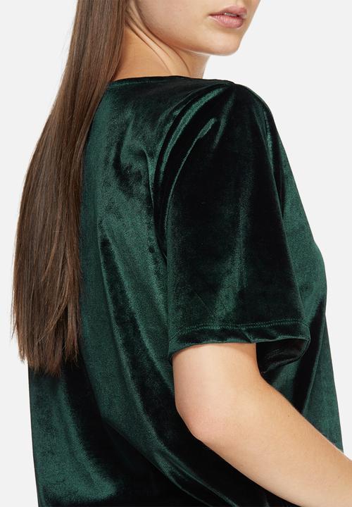 Jacqueline de Yong - Sherry velvet top