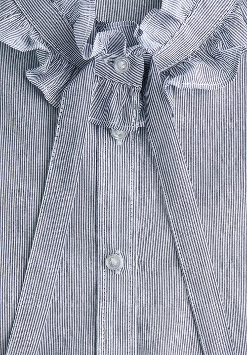 H&M - Frill-trimmed blouse - dark blue/striped