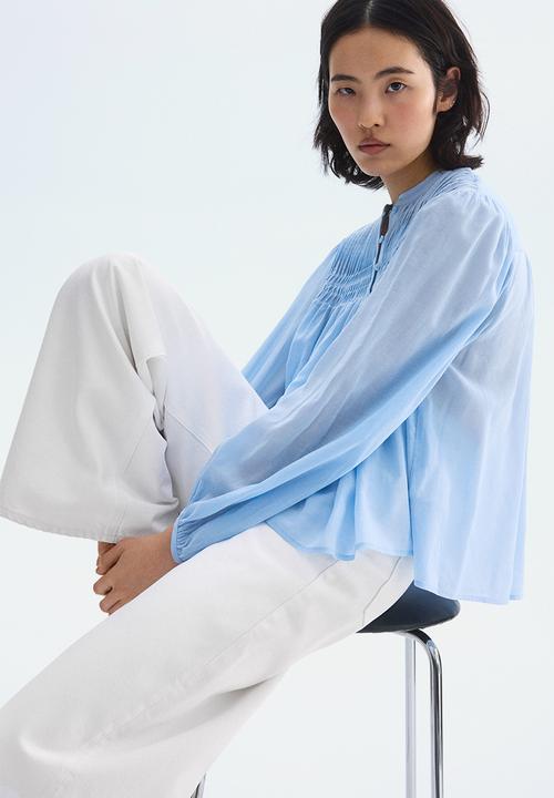 H&M - Pintucked blouse - light blue