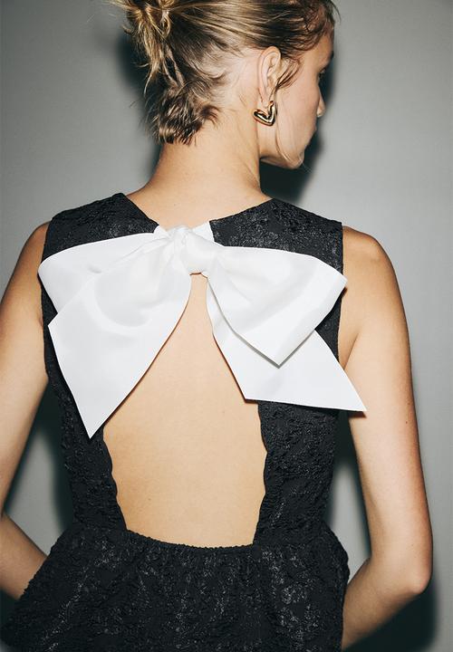 H&M - Bow-detail peplum top - black