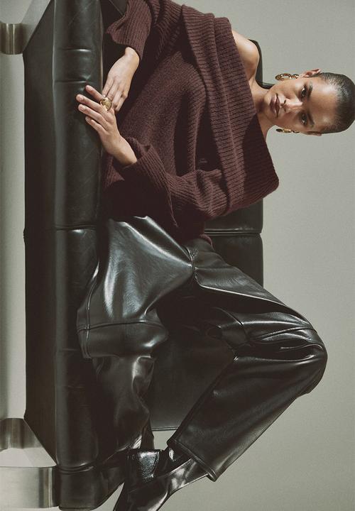 Rib-knit off-the-shoulder jumper - dark brown
