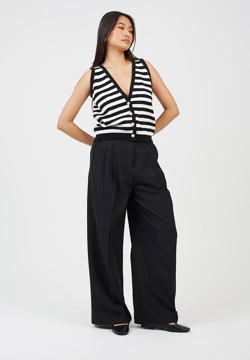 Brave Soul - Ladies V-Neck Waistcoat With Fancy Button Front Fastening - Black/White