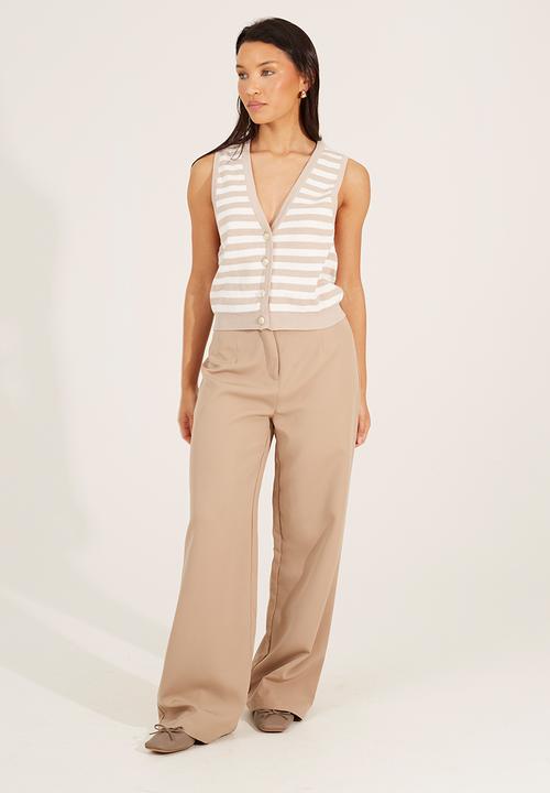 Brave Soul - Ladies V-Neck Waistcoat With Fancy Button Front Fastening - Stone/White
