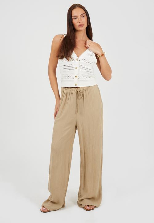 Brave Soul - Ladies Crochet Knit Waistcoat With Tortoiseshell Buttons - White