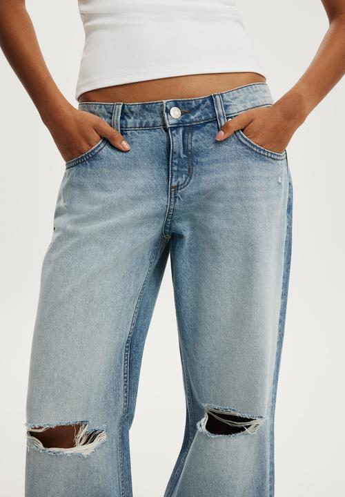 Cotton On - Low Rise Straight Jean - Saltstone Blue Ripped