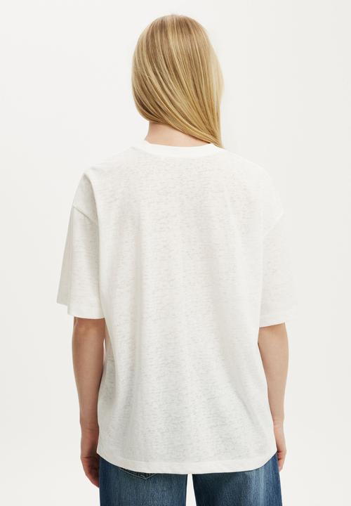 Cotton On - The Boxy Graphic Tee - Nashville Motors/Vintage White