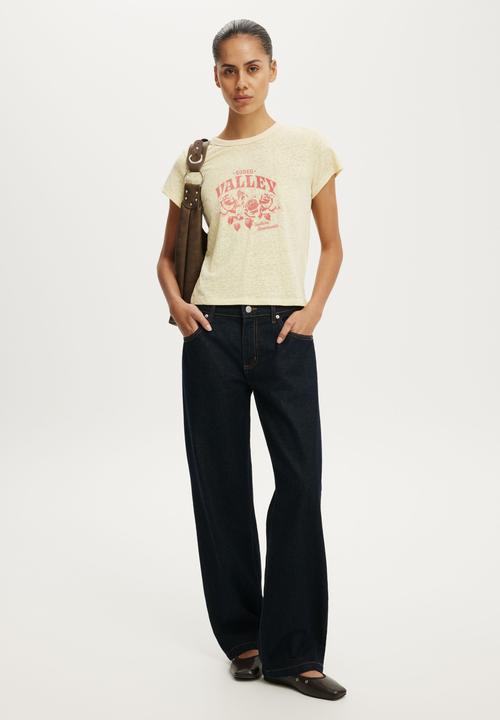 Cotton On - The Original Graphic Tee - Rodeo Valley/Whipped Butter