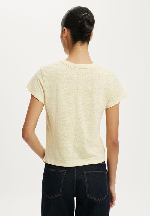 Cotton On - The Original Graphic Tee - Rodeo Valley/Whipped Butter