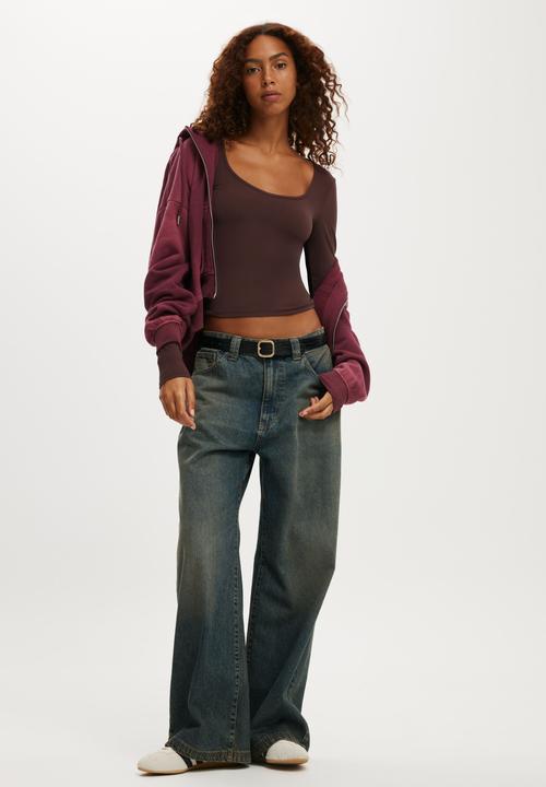 Cotton On - Hold Me Long Sleeve - Dark Oak