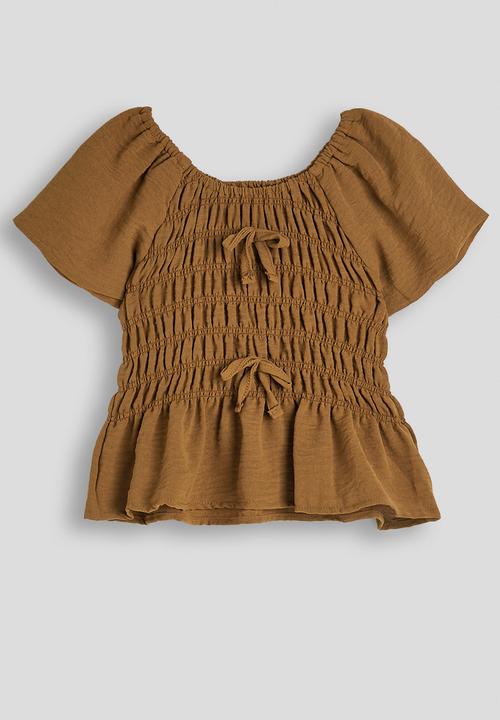 Pop Candy - Shirred bodice blouse with frilled hem shorts - brown