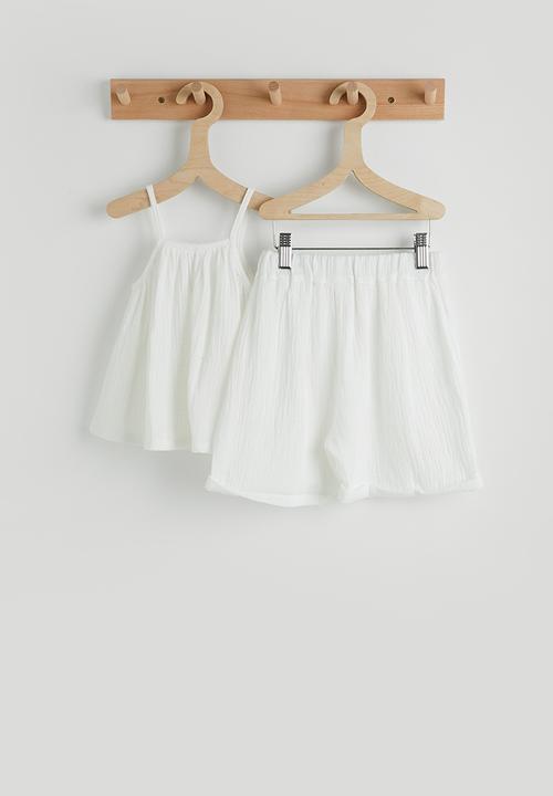 Pop Candy - A-line camisole top and shorts - white