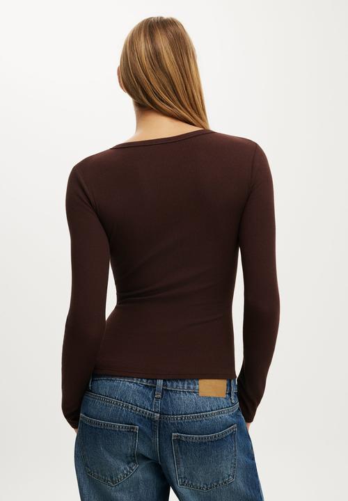 Cotton On - Blake Henley Long Sleeve - Dark Oak