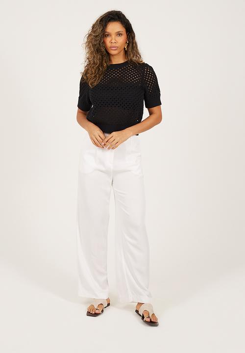 Brave Soul - Ladies Crew Neck T-Shirt In Open Knit Mesh Stitch - Black
