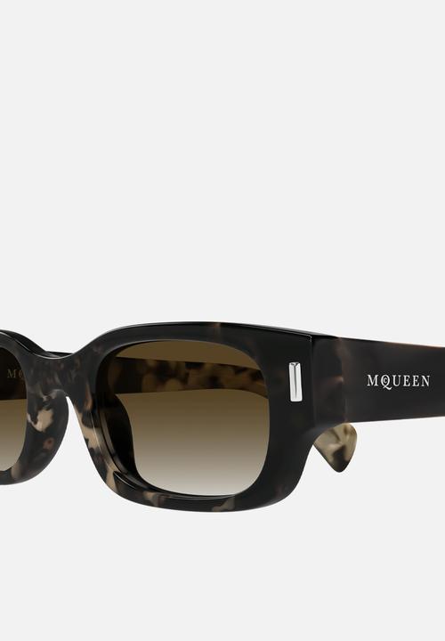 Alexander McQueen - AM0549S-002 50 Sunglass  - Havana