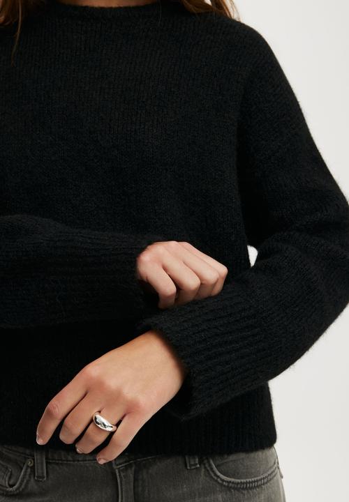 Cotton On - Luxe Crew Neck Sweater - Dreamy Black