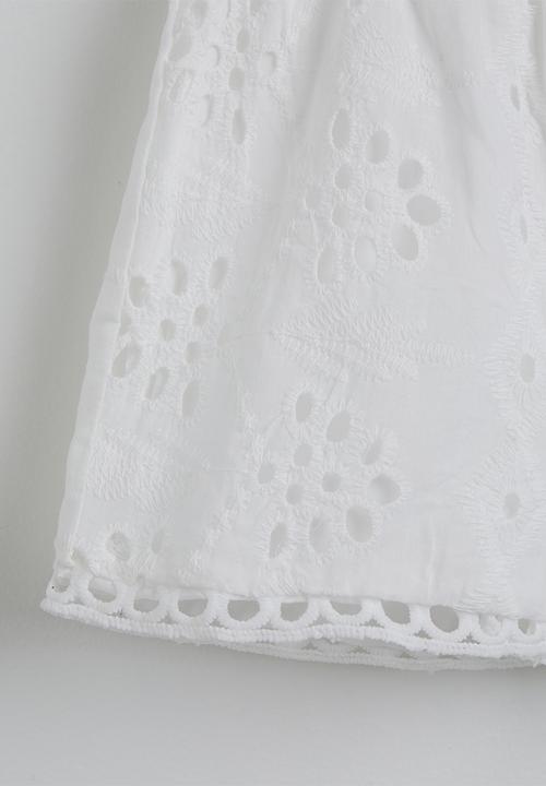Pop Candy - Anglaise broderie top & shorts with scalloped hem - white