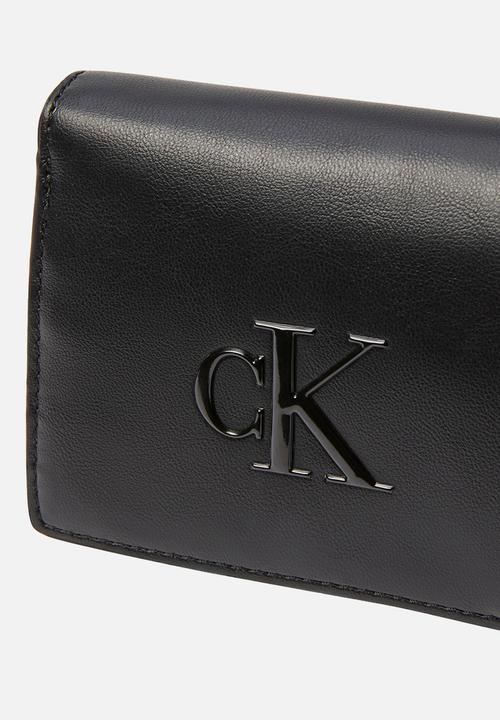 Calvin Klein - Bold ck medium bifold - black