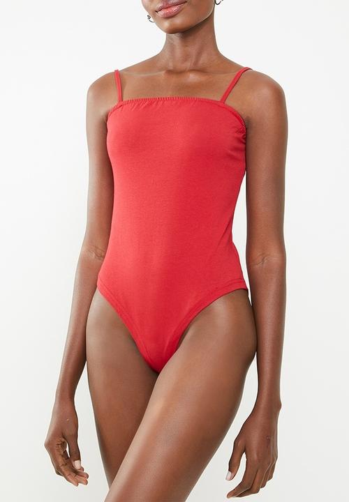 Superbalist - Straight neck 2 pack bodysuit - black & red 