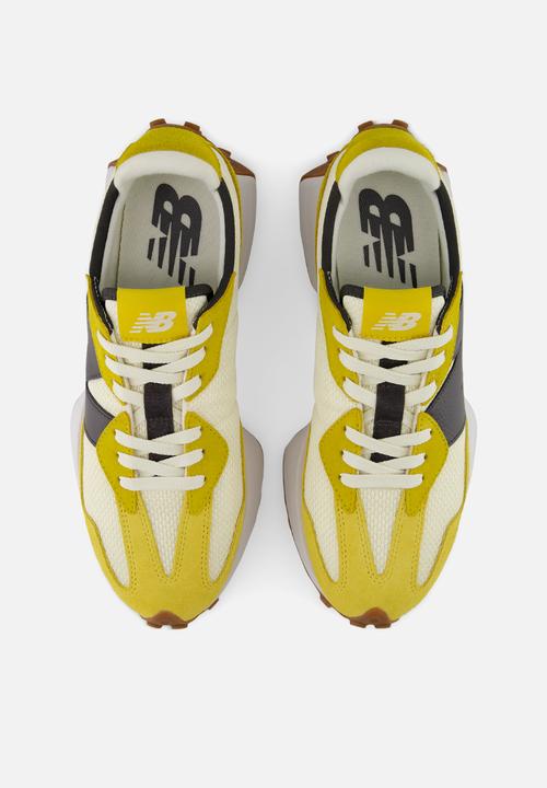 New Balance  - 327