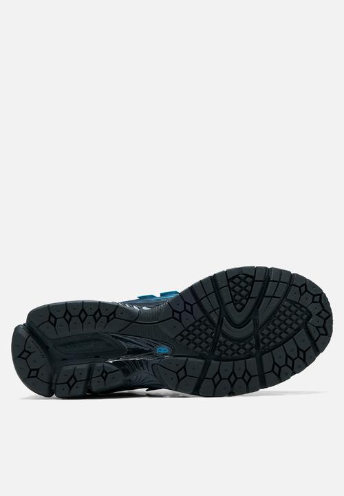 New Balance  - 1906E