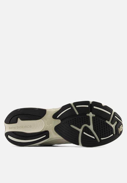 New Balance  - U2010V1