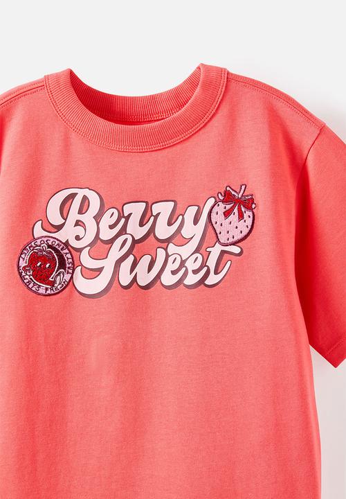 Cotton On - Poppy Oversize Graphic Print Tee - Coral Red/Funday Club