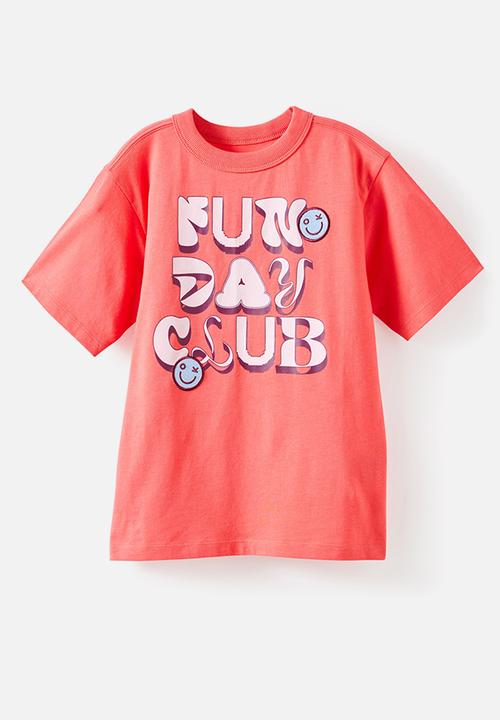Cotton On - Poppy Oversize Graphic Print Tee - Coral Red/Funday Club