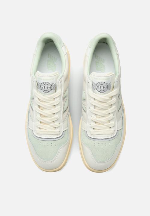New Balance  - 950