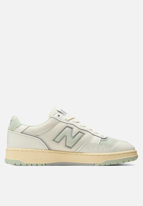 New Balance  - 950