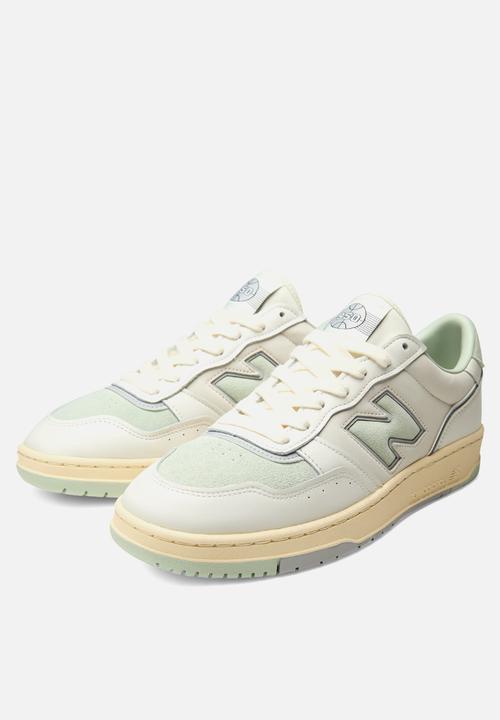 New Balance  - 950