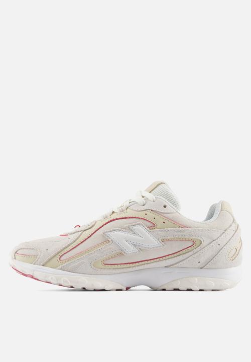 New Balance  - 204L