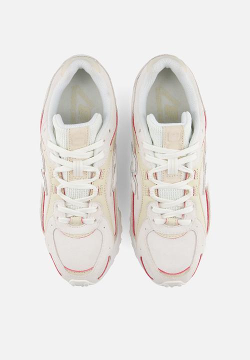 New Balance  - 204L