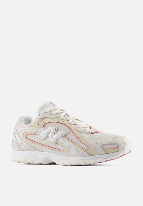New Balance  - 204L